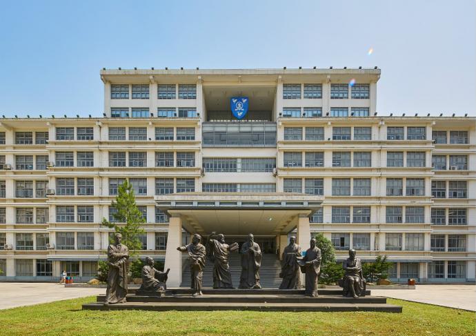 高考生就如何选择中外合作办学院校？要注意什么？