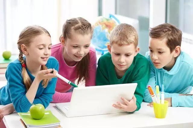 幼儿教育教学中玩教具的有效实用性