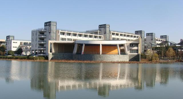 浅析重点大学升学的现状 浅析重点大学升学的现状